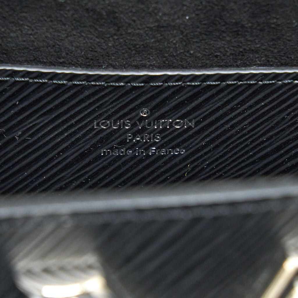 LOUIS VUITTON TWIST PM EPI BLACK SHW