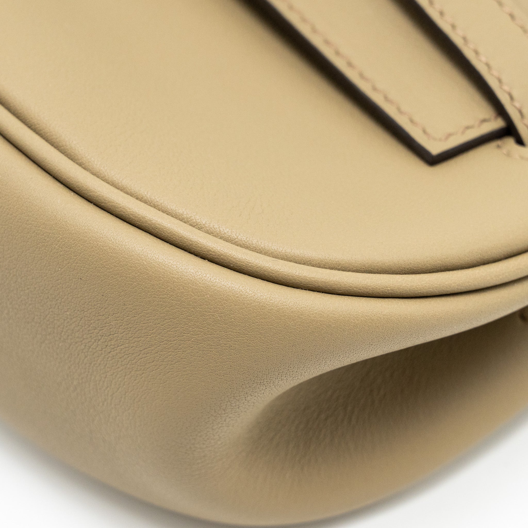 HERMES KELLY MOOVE SWIFT 8Q BEIGE MARFA SHW