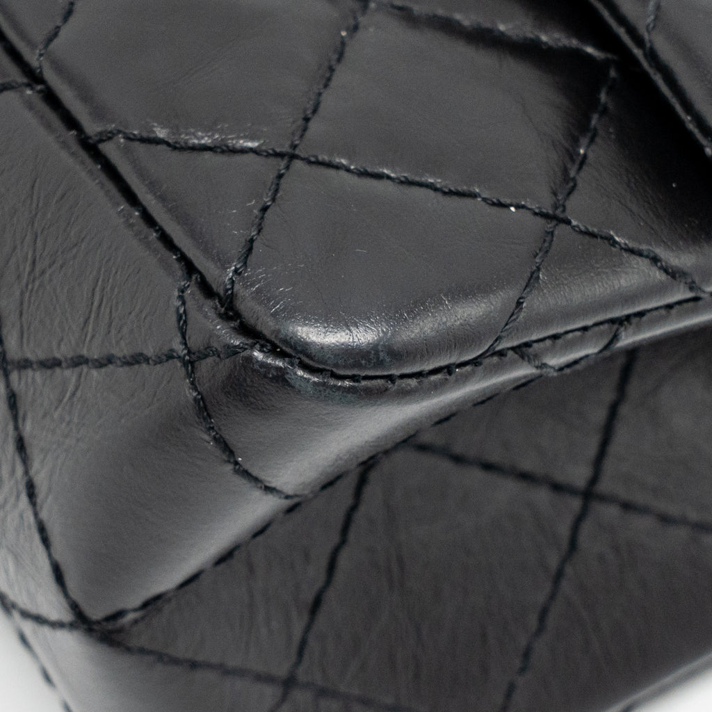 CHANEL SMALL 2.55 REISSUE FLAP BAG AGED CALFSKIN BLACK SHW (MICROCHIP)