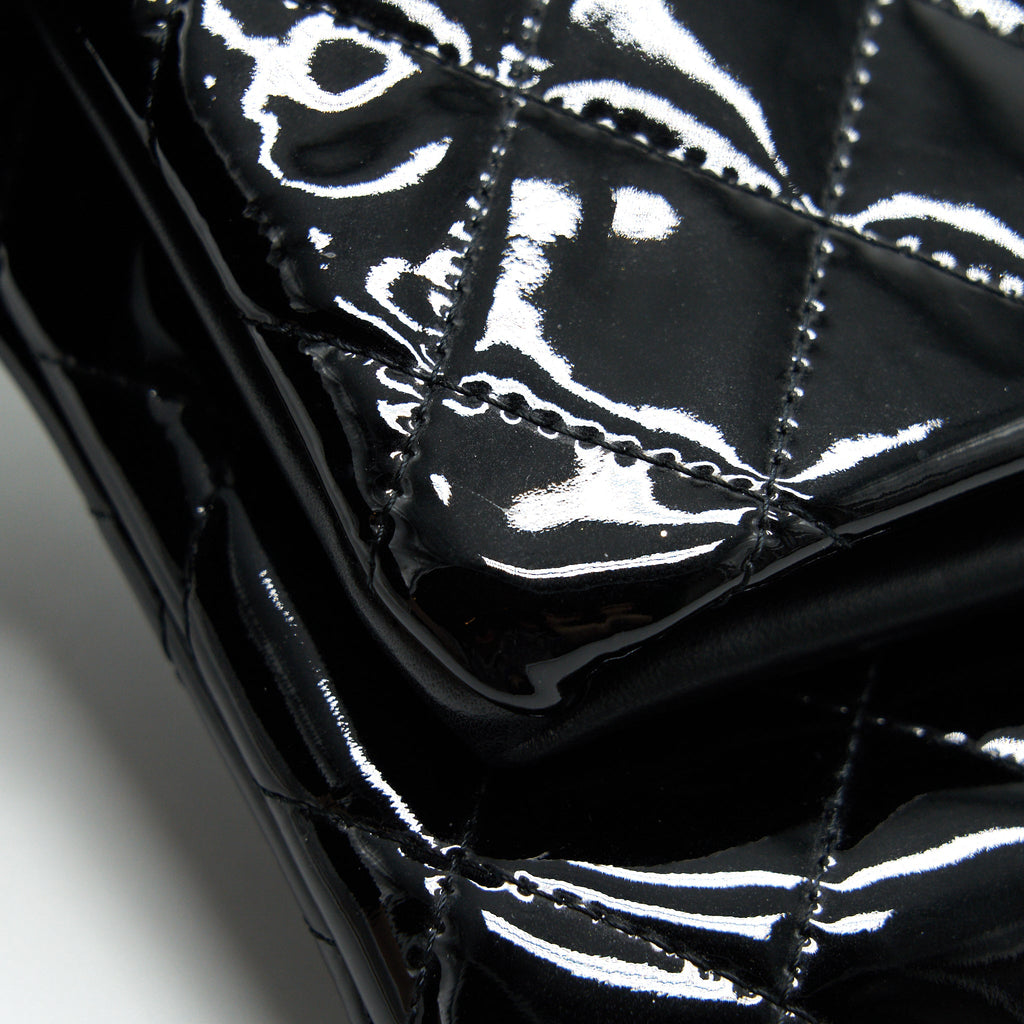 CHANEL FOLD OVER CLUTCH PATENT LEATHER BLACK SHW