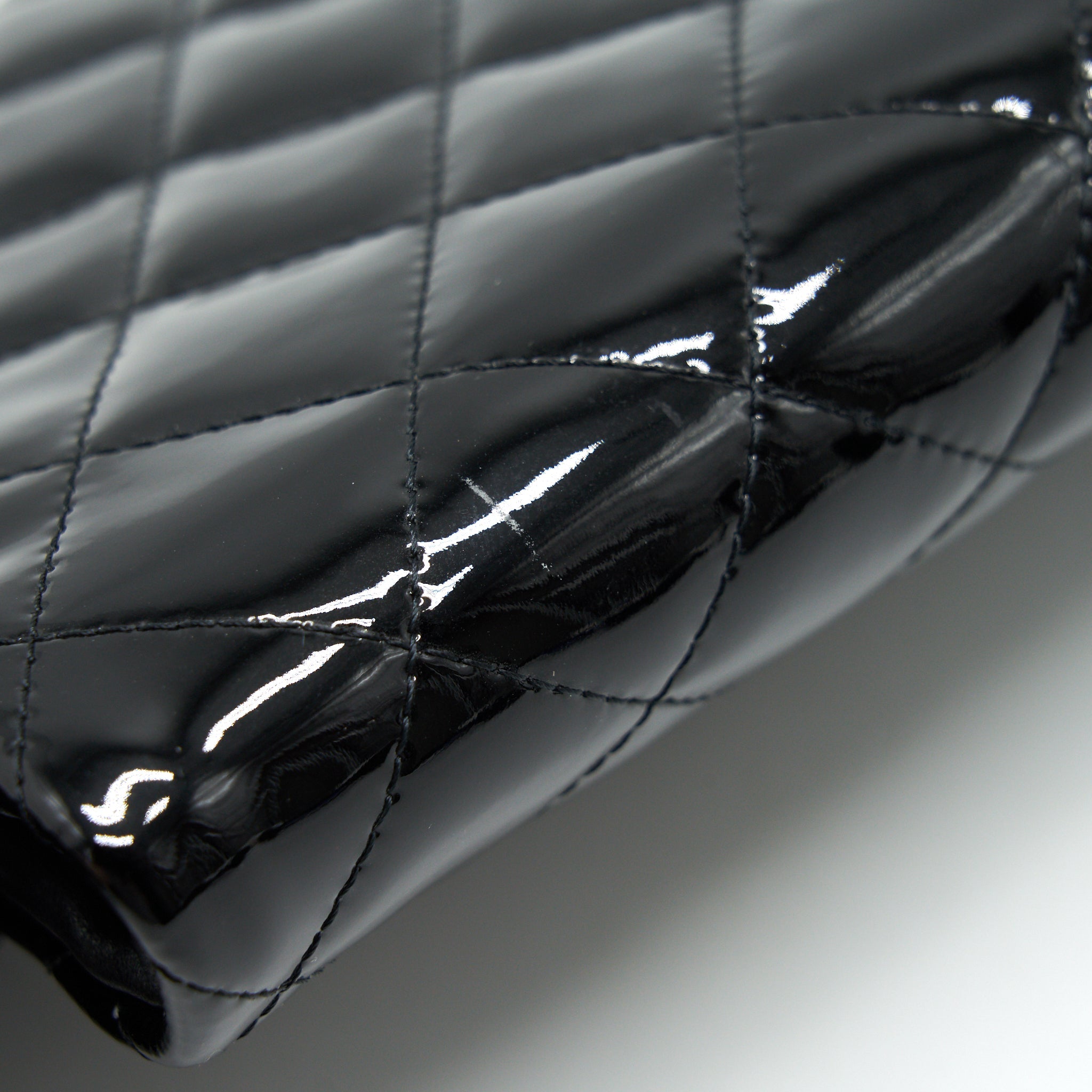 CHANEL FOLD OVER CLUTCH PATENT LEATHER BLACK SHW