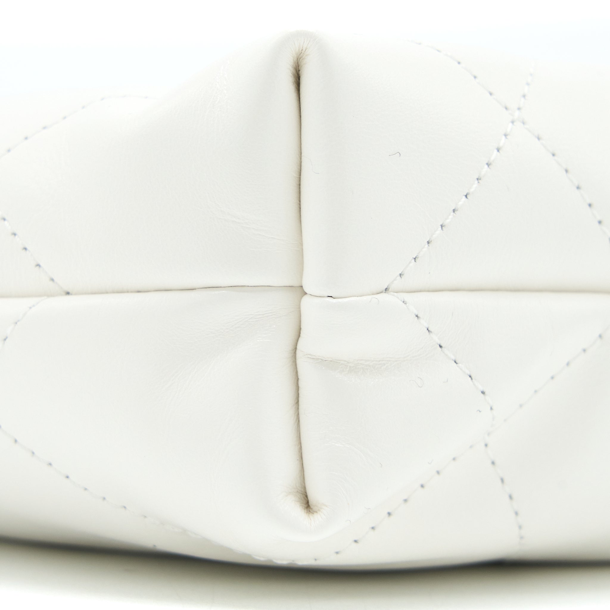 CHANEL MINI 22 BAG SHINY CALFSKIN WHITE BRUSHED GHW (MICROCHIP)