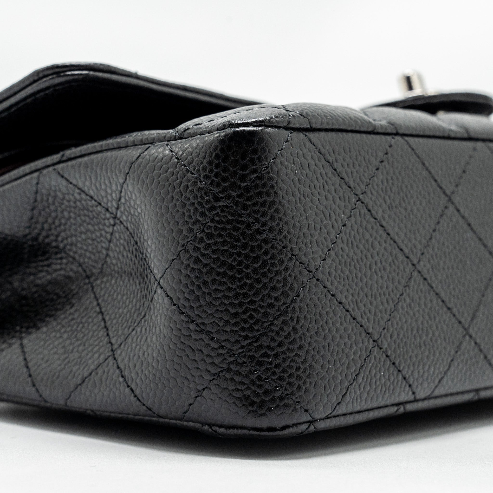 CHANEL MEDIUM CLASSIC DOUBLE FLAP BAG CAVIAR BLACK SHW