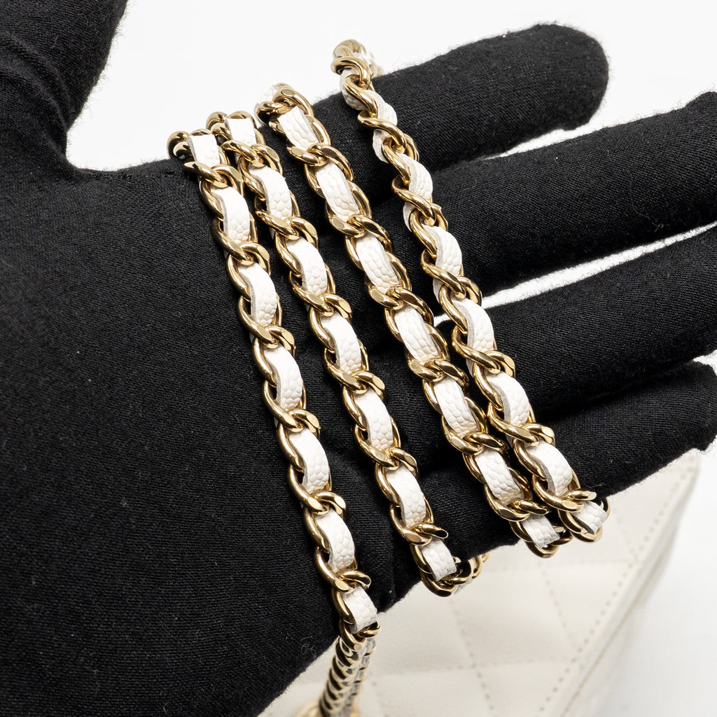 CHANEL LONG VANITY WITH CHAIN CAVIAR WHITE LGHW (MICROCHIP)