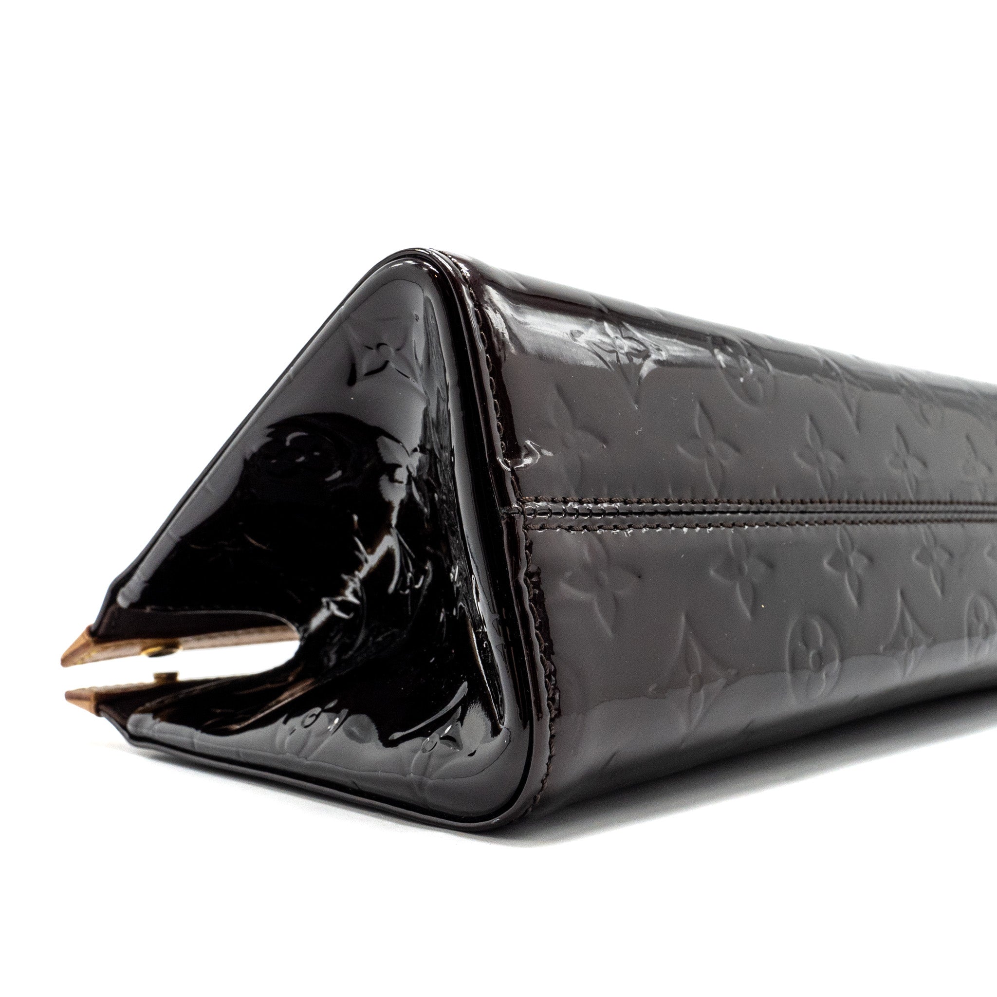 LOUIS VUITTON ROXBURY DRIVE MONOGRAM VERNIS AMARANTE GHW