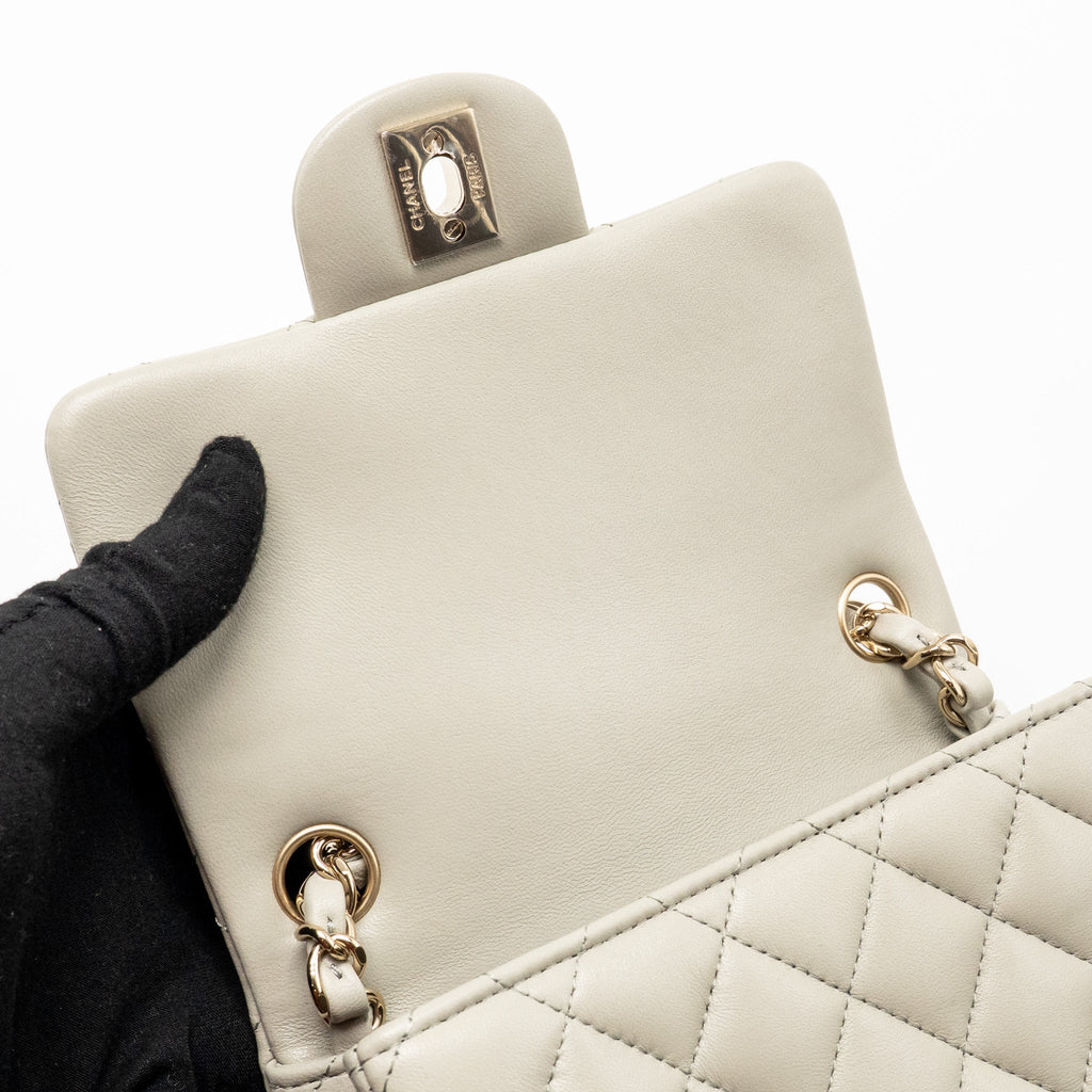 CHANEL 22C MINI SQUARE FLAP BAG LAMBSKIN LIGHT GREY LGHW (MICROCHIP)