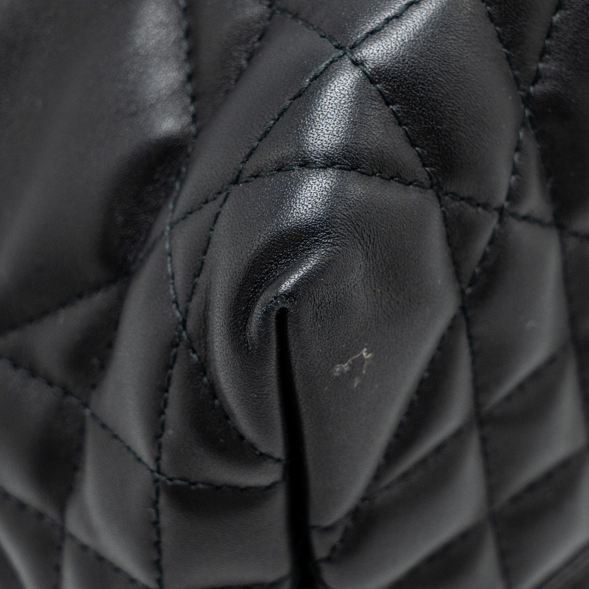 DIOR MEDIUM DIOR TOUJOURS TOTE BAG MACROCANNAGE CALFSKIN BLACK LGHW
