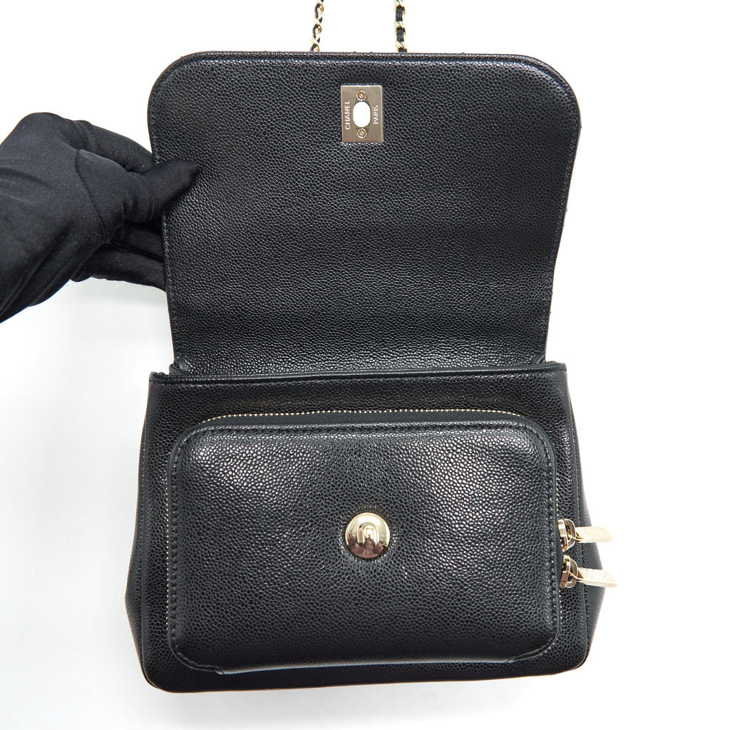 CHANEL 22P SMALL BUSINESS AFFINITY GRAINED CALFSKIN BLACK LGHW (MICROCHIP)