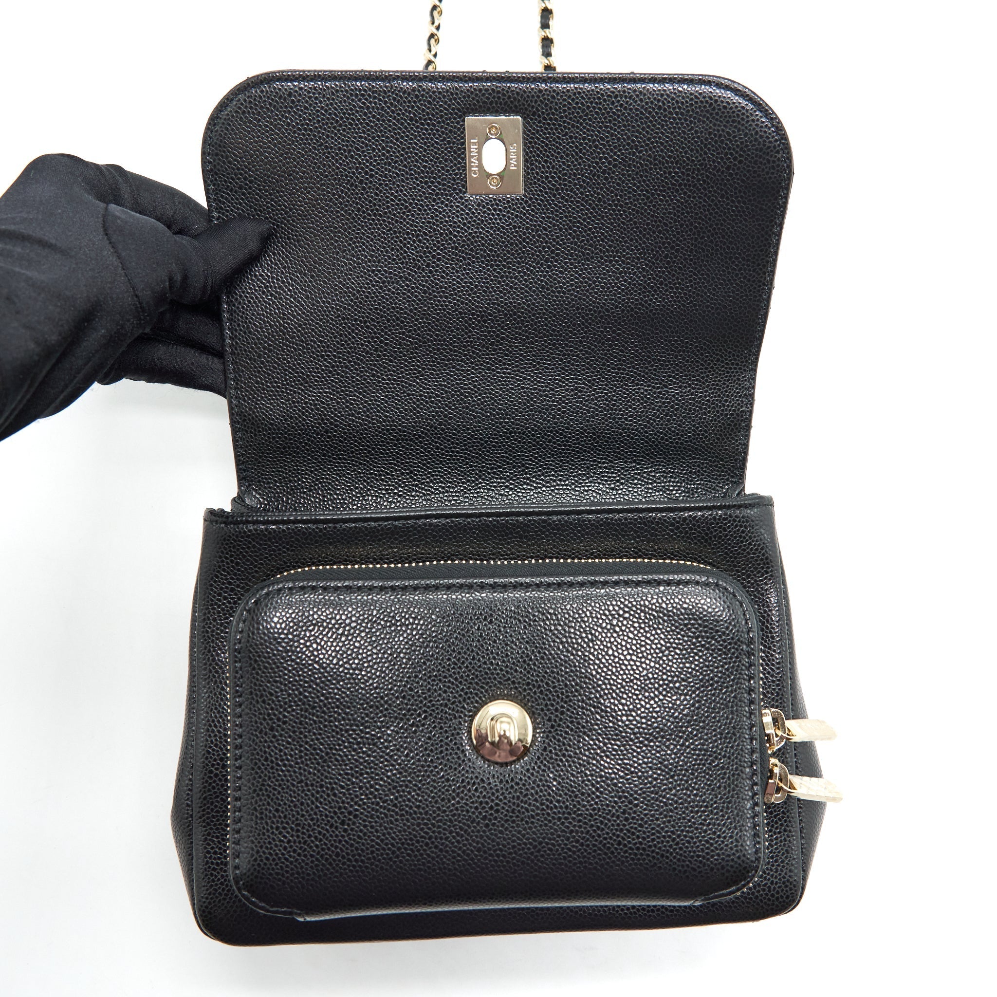 CHANEL 22P SMALL BUSINESS AFFINITY GRAINED CALFSKIN BLACK LGHW (MICROCHIP)