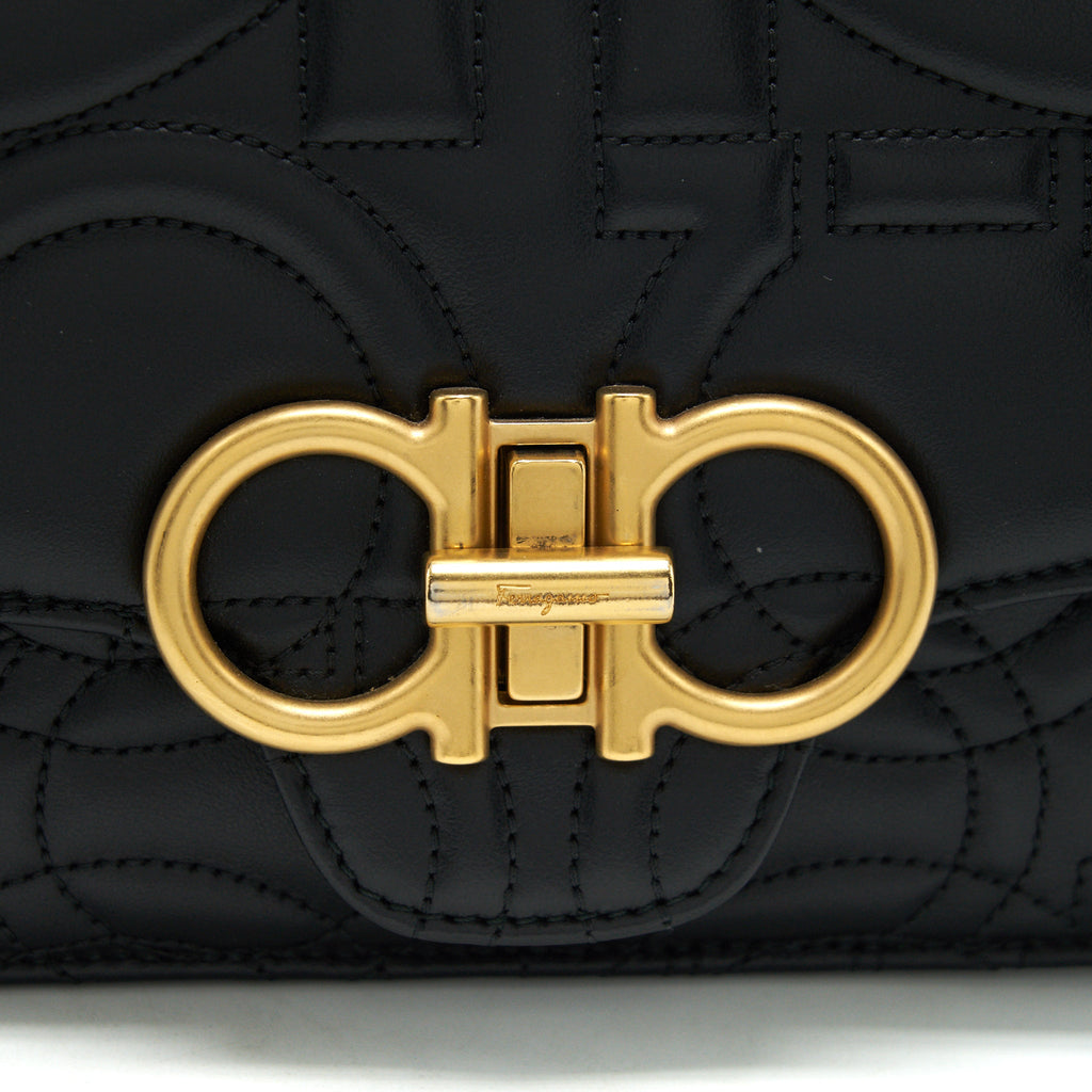 FERRAGAMO QUILTED GANCINI FLAP BAG CALFSKIN BLACK GHW