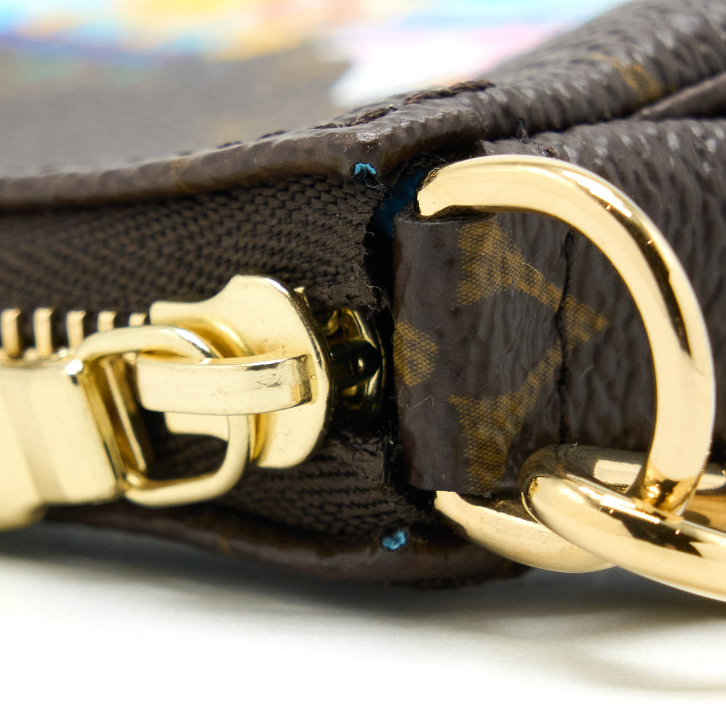 LOUIS VUITTON VIVIENNE HOLIDAYS MINI POCHETTE ACCESSORIES MONOGRAM CANVAS/MULTICOLOR GHW