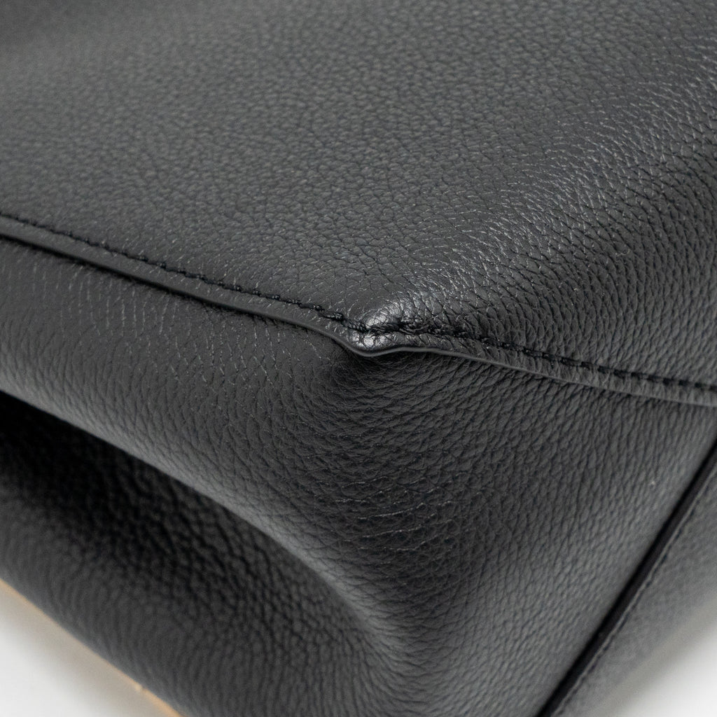 LOUIS VUITTON LOCK ME II CALFSKIN BLACK/VANILLA SHW