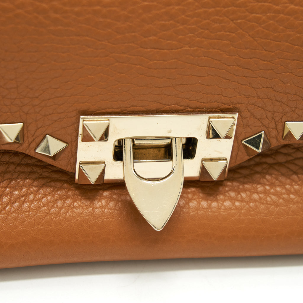 VALENTINO GARAVANI SMALL ROCK-STUD CROSSBODY BAG GRAINY CALFSKIN MUSTARD