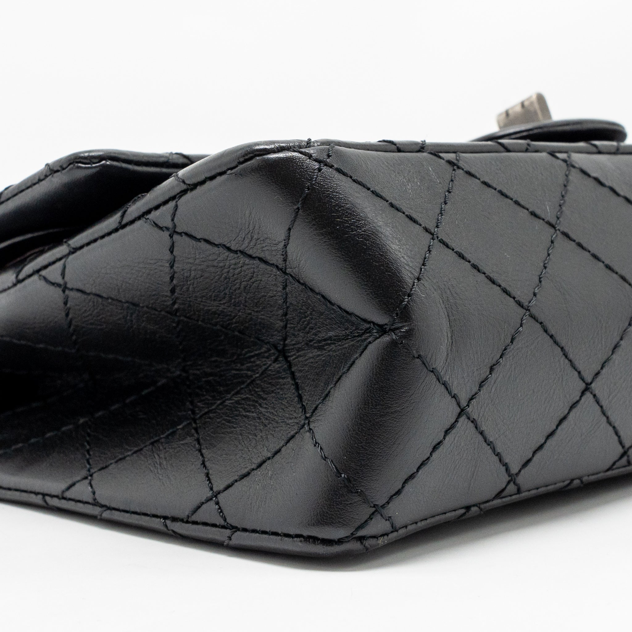 CHANEL SMALL 2.55 REISSUE FLAP BAG AGED CALFSKIN BLACK RUTHENIUM SILVER HARDWARE