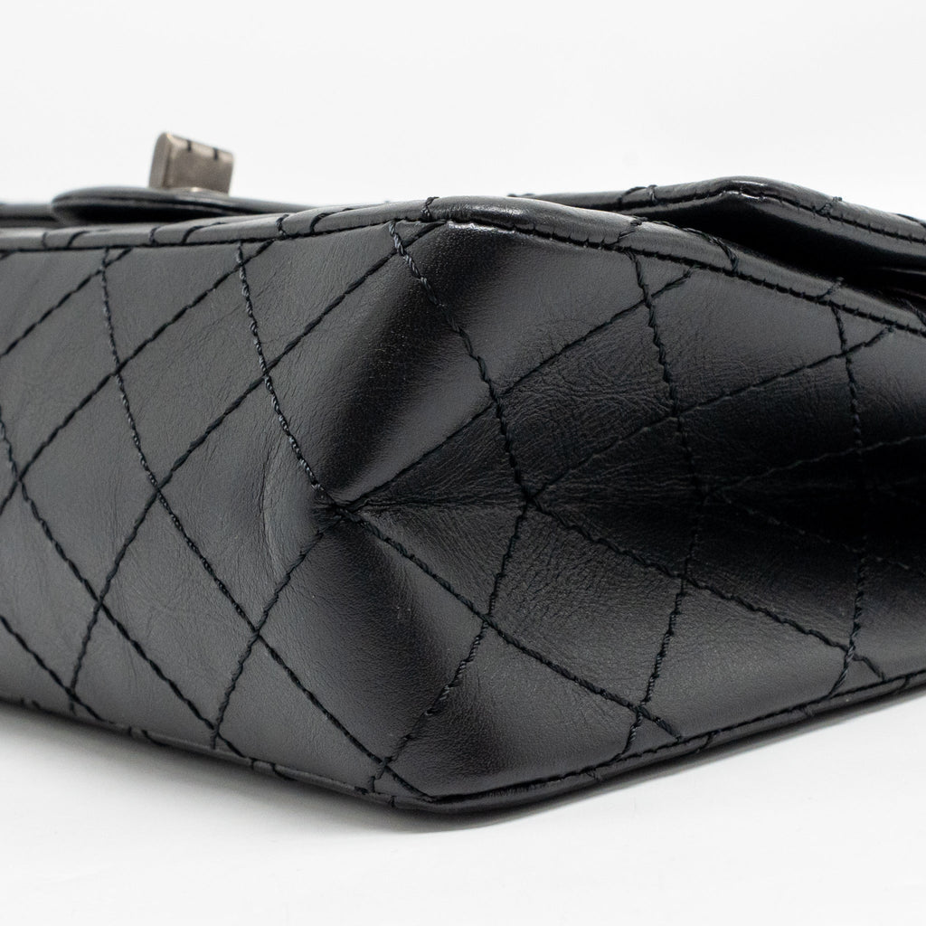 CHANEL SMALL 2.55 REISSUE FLAP BAG AGED CALFSKIN BLACK RUTHENIUM SILVER HARDWARE
