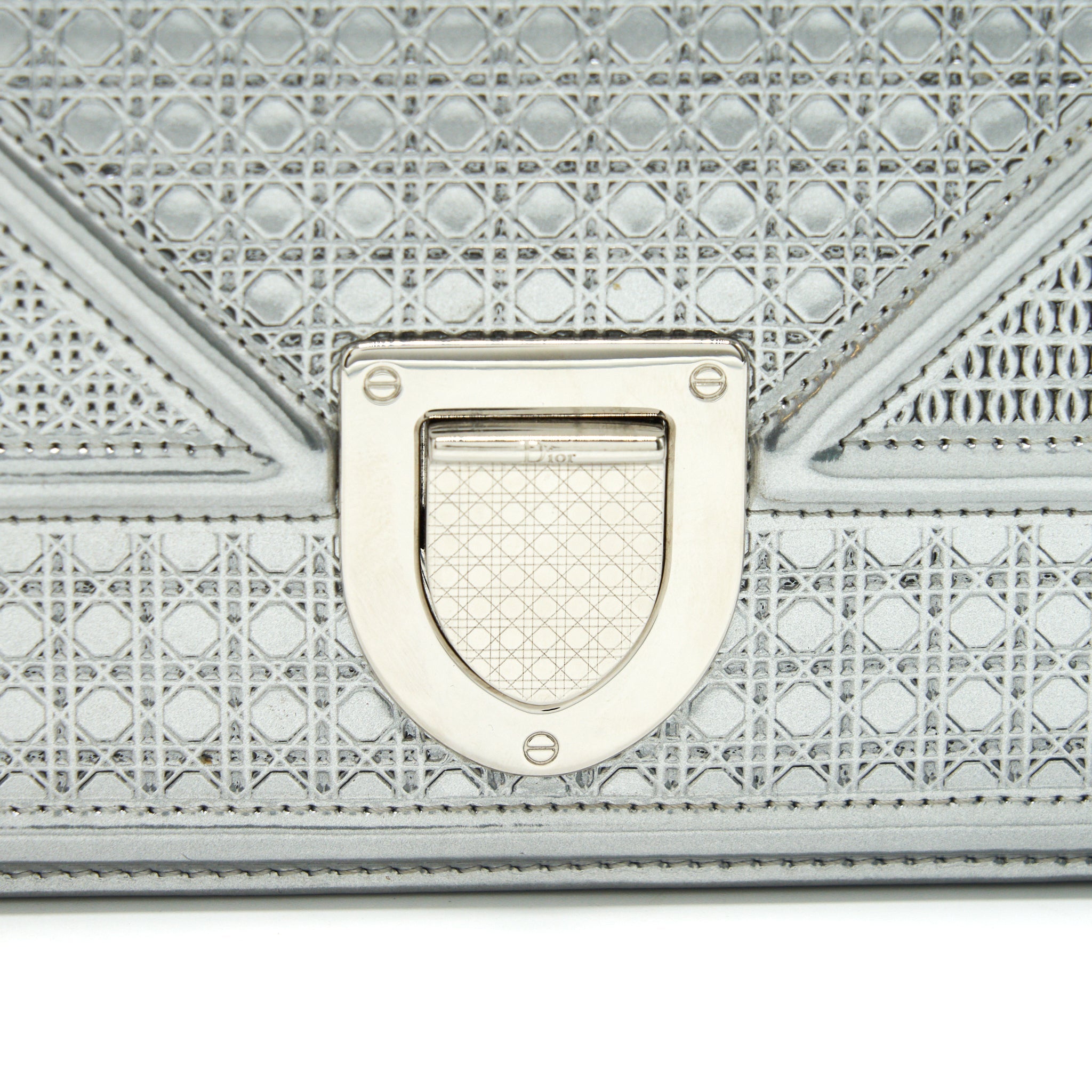 CHRISTIAN DIOR DIORAMA MEDIUM IN METALLIC SILVER WITH SHW