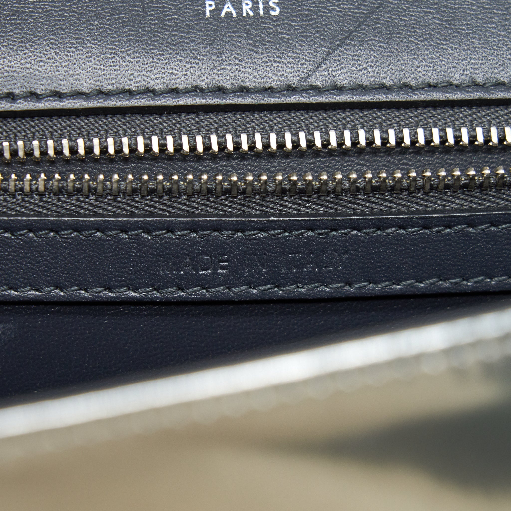CHRISTIAN DIOR DIORAMA MEDIUM IN METALLIC SILVER WITH SHW