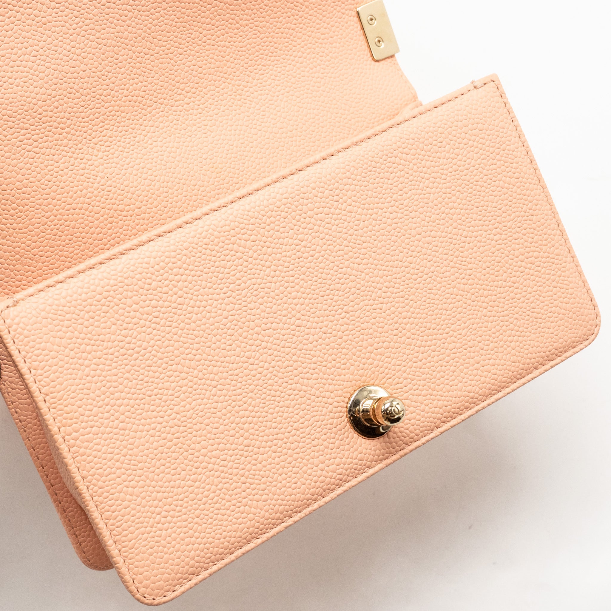 CHANEL SMALL BOY BAG CAVIAR LIGHT PINK LGHW