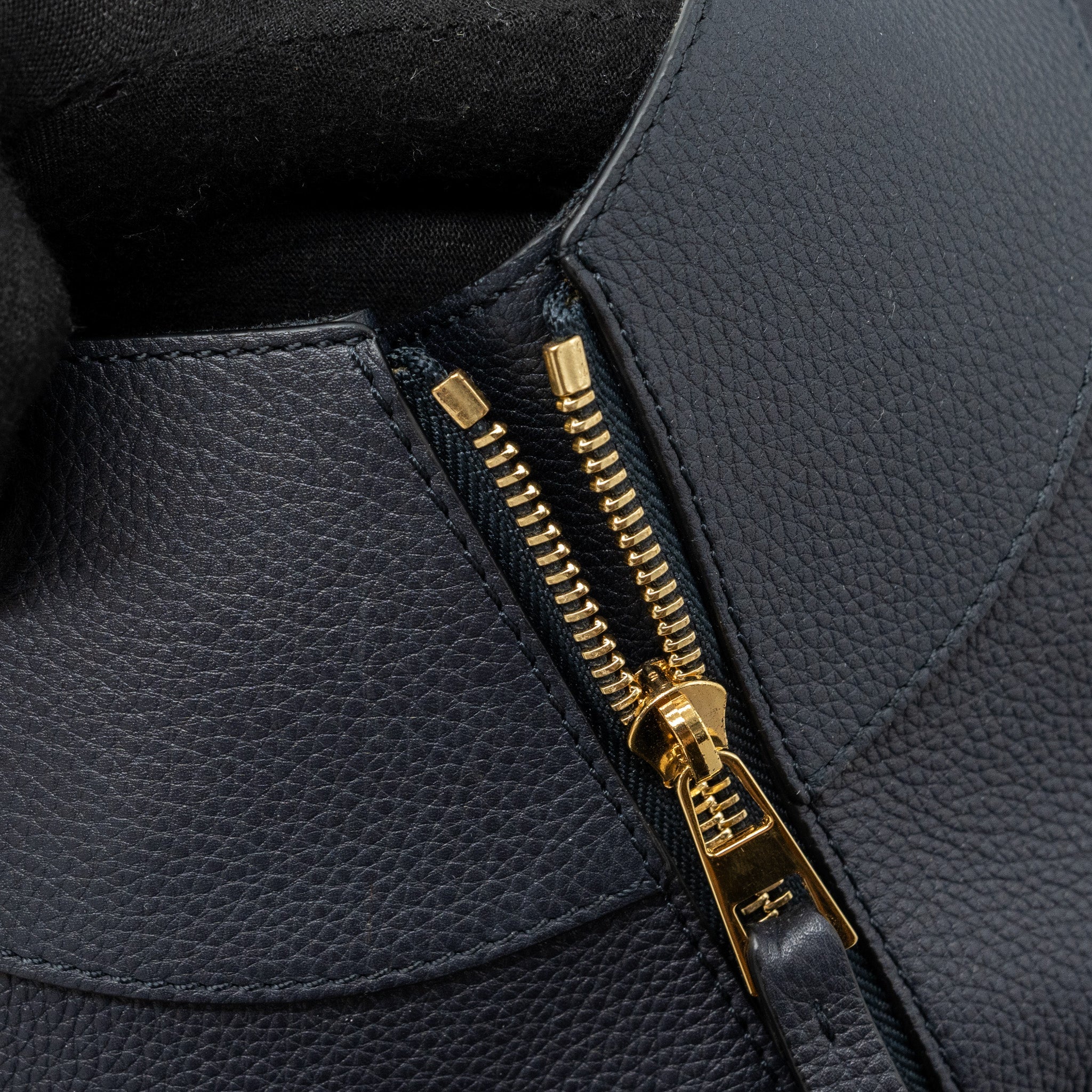 LOEWE MEDIUM HAMMOCK BAG GRAINED CALFSKIN DARK BLUE GHW
