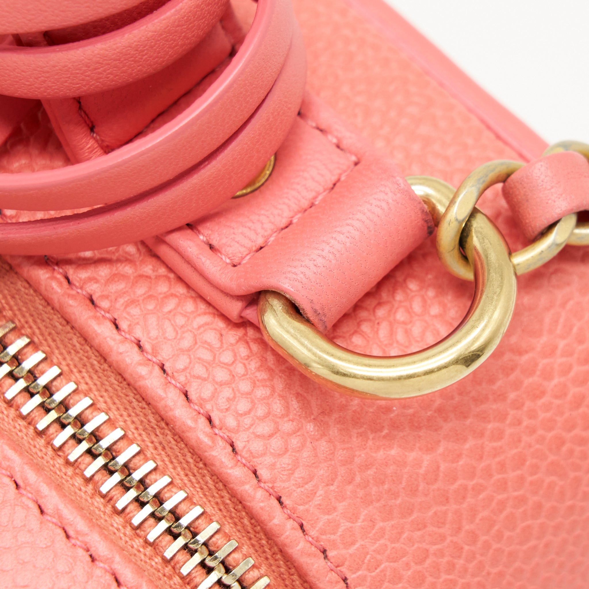 CHANEL VANITY CASE MEDIUM CAVIAR PINK GHW