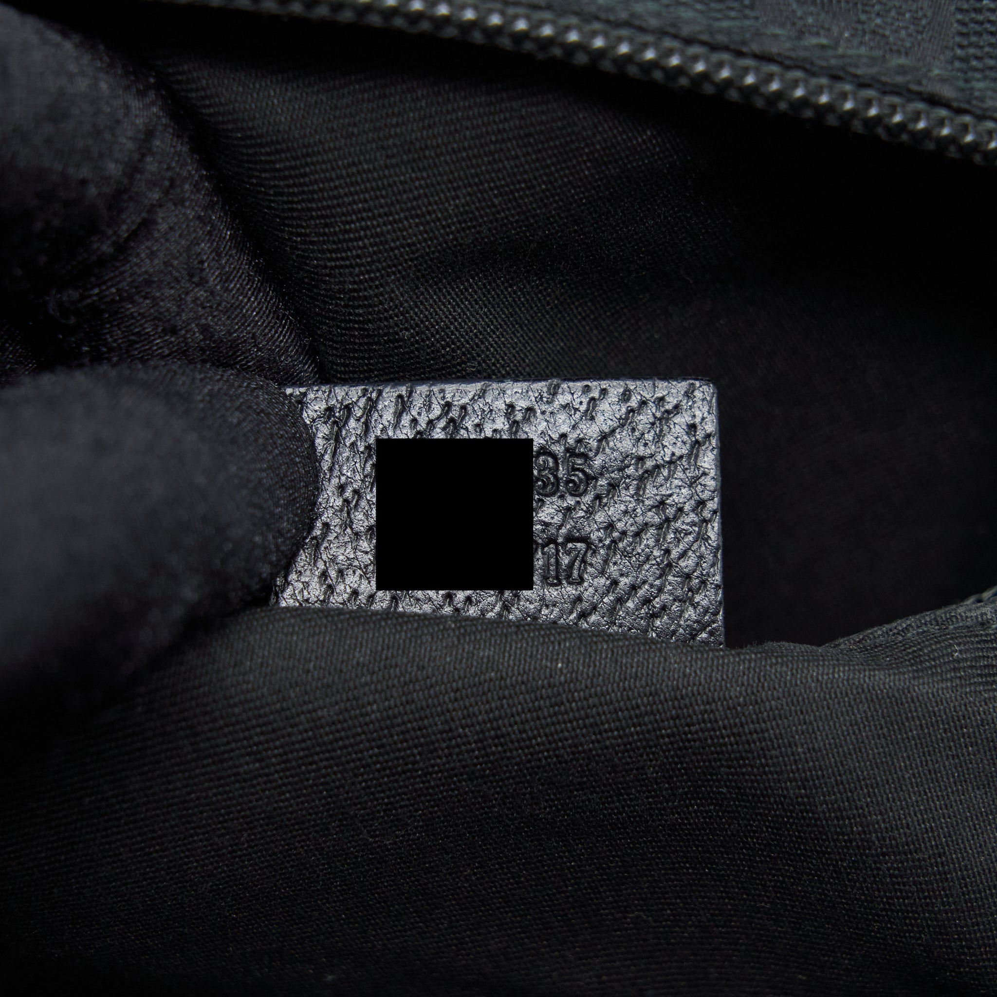 GUCCI TOTE FABRIC GG SUPREME BLACK