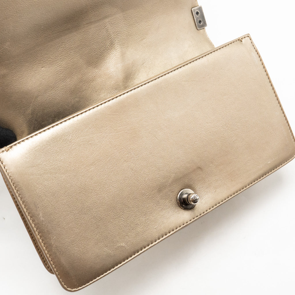 CHANEL MEDIUM BOY BAG METALLIZED CALFSKIN BRONZE/SILVER MULTICOLOURED HARDWARE