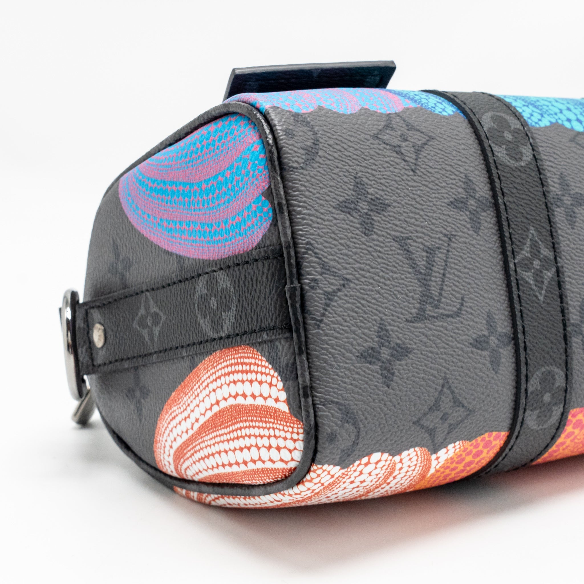 LOUIS VUITTON X YAYOI KUSAMA KEEPALL BANDOULIERE 25 PUMPKIN MULTICOLOURED MONOGRAM CANVAS SHW