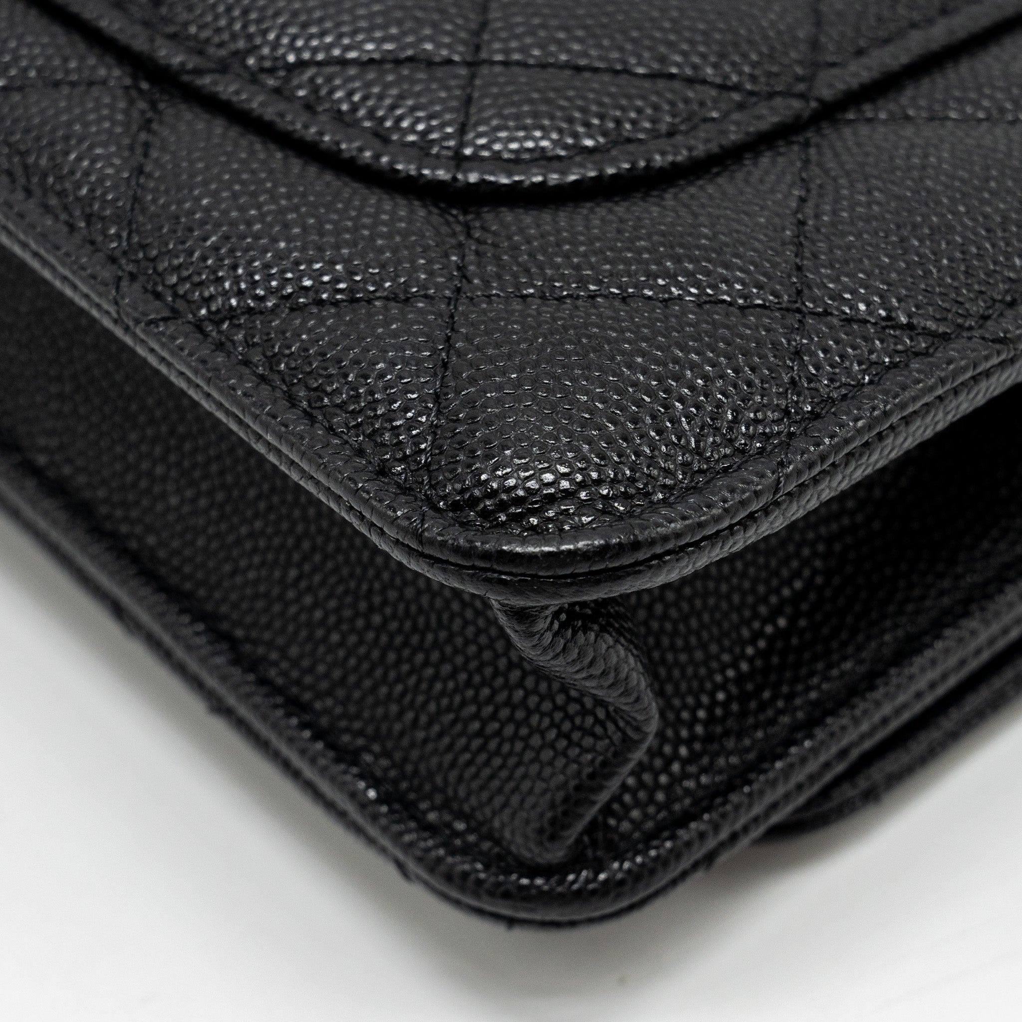 CHANEL DETAILED CC LOGO WALLET ON CHAIN CAVIAR CAVIAR BLACK GHW (MICROCHIP)