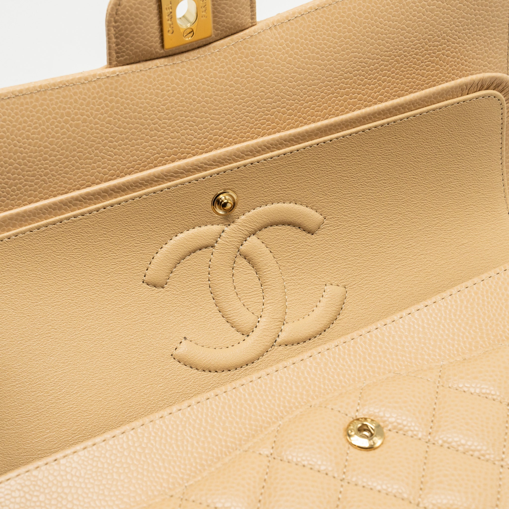CHANEL MEDIUM CLASSIC DOUBLE FLAP BAG CAVIAR BEIGE GHW (MICROCHIP)