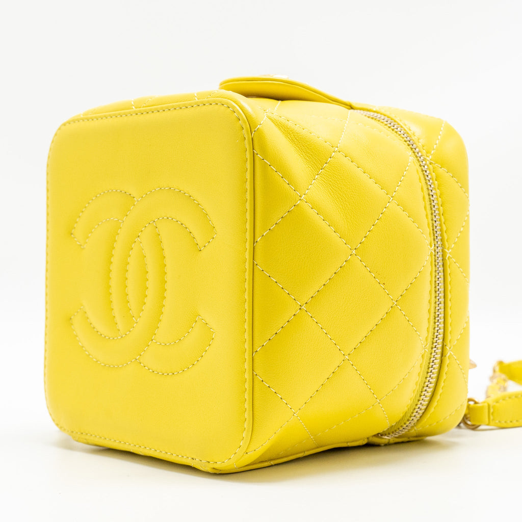 CHANEL CC VANITY CASE BAG CALFSKIN YELLOW GHW (MICROCHIP)