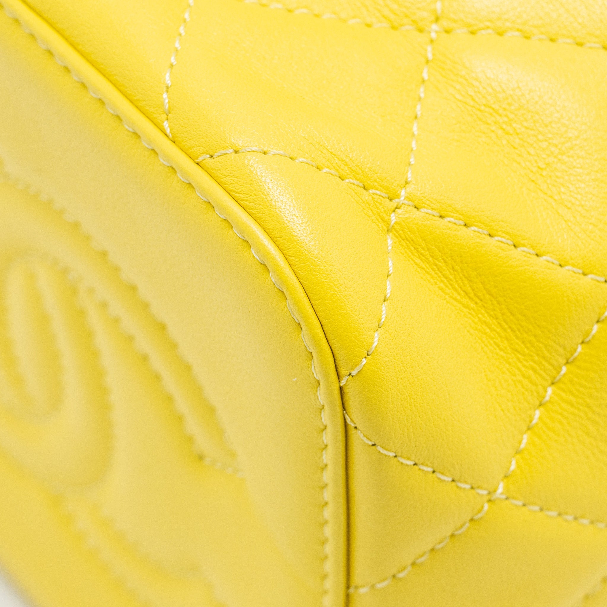 CHANEL CC VANITY CASE BAG CALFSKIN YELLOW GHW (MICROCHIP)