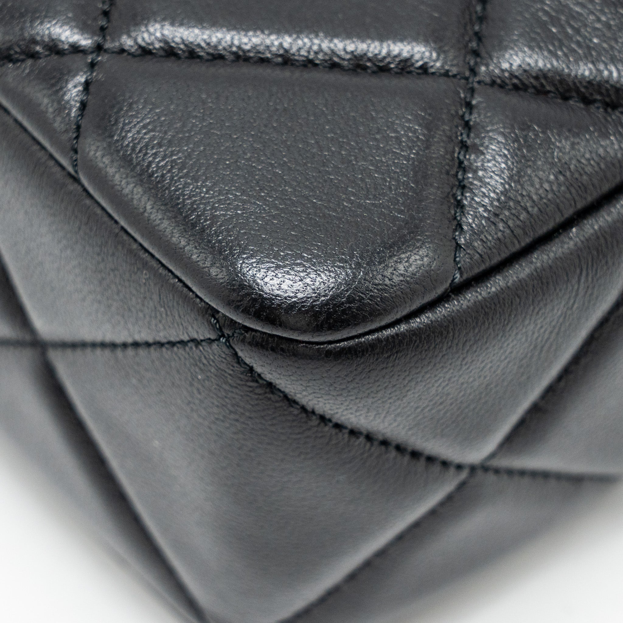 CHANEL QUILTED MINI FLAP BAG WITH DETAILED CHAIN LAMBSKIN BLACK GHW (MICROCHIP)