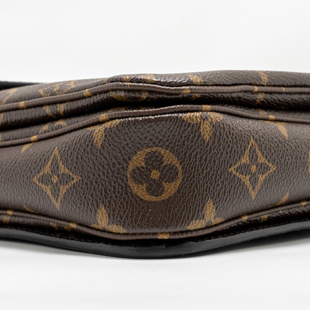 LOUIS VUITTON POCHETTE METIS MONOGRAM CANVAS GHW