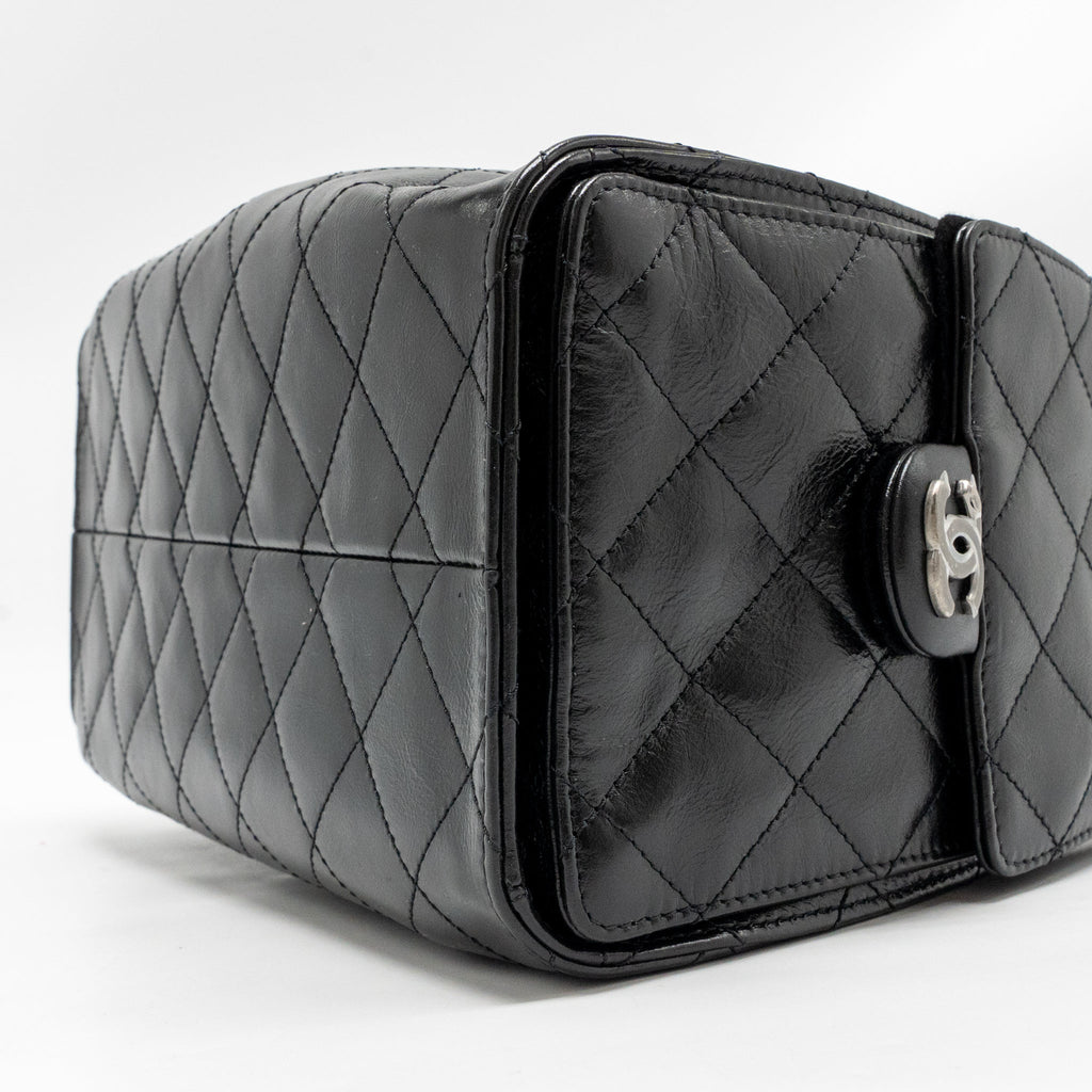 CHANEL SMALL 25 BAG CRUMPLED SHINY CALFSKIN BLACK MULTICOLOUR HARDWARE (MICROCHIP) (Copy)