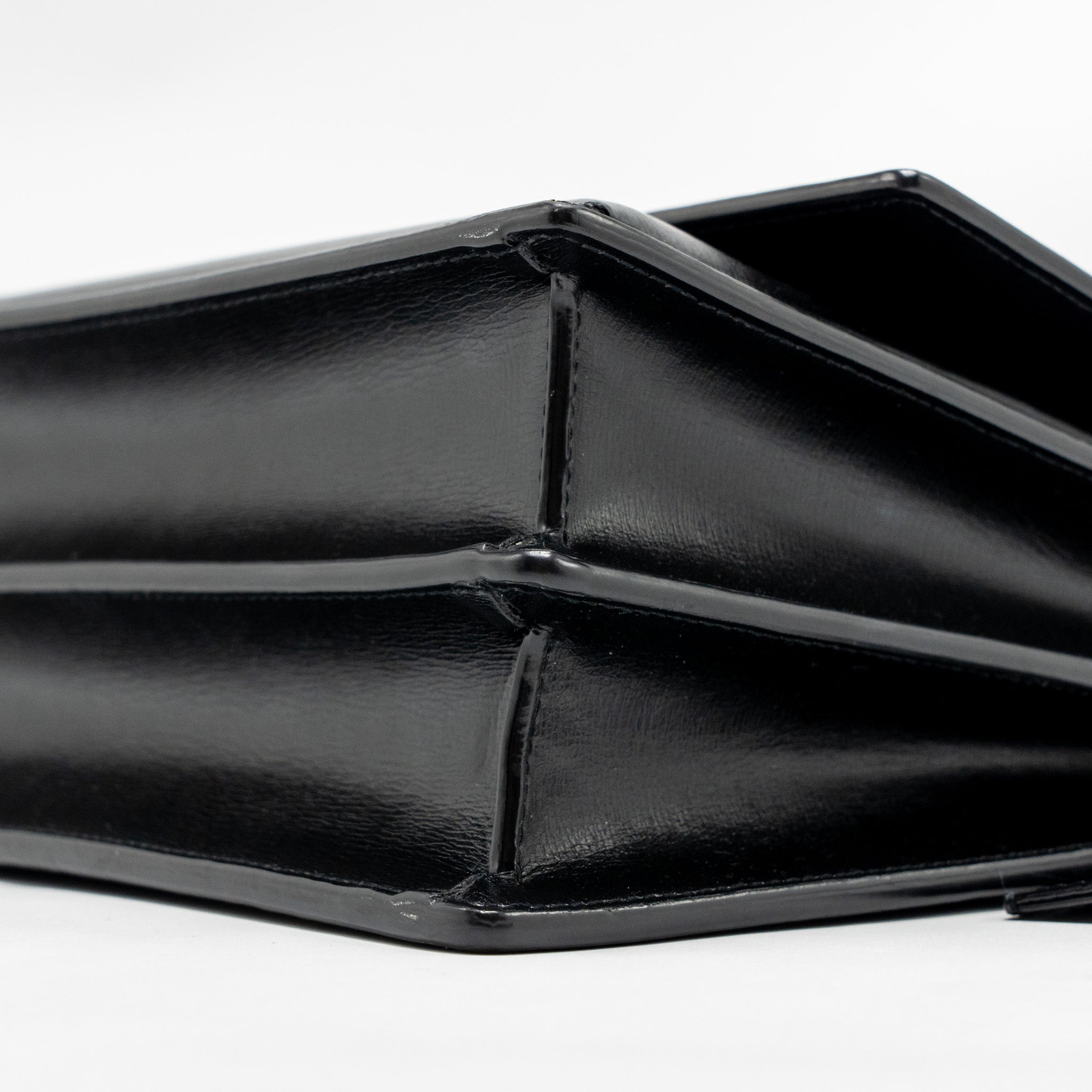 SAINT LAURENT/YSL MEDIUM SUNSET BAG SMOOTH LEATHER BLACK GHW