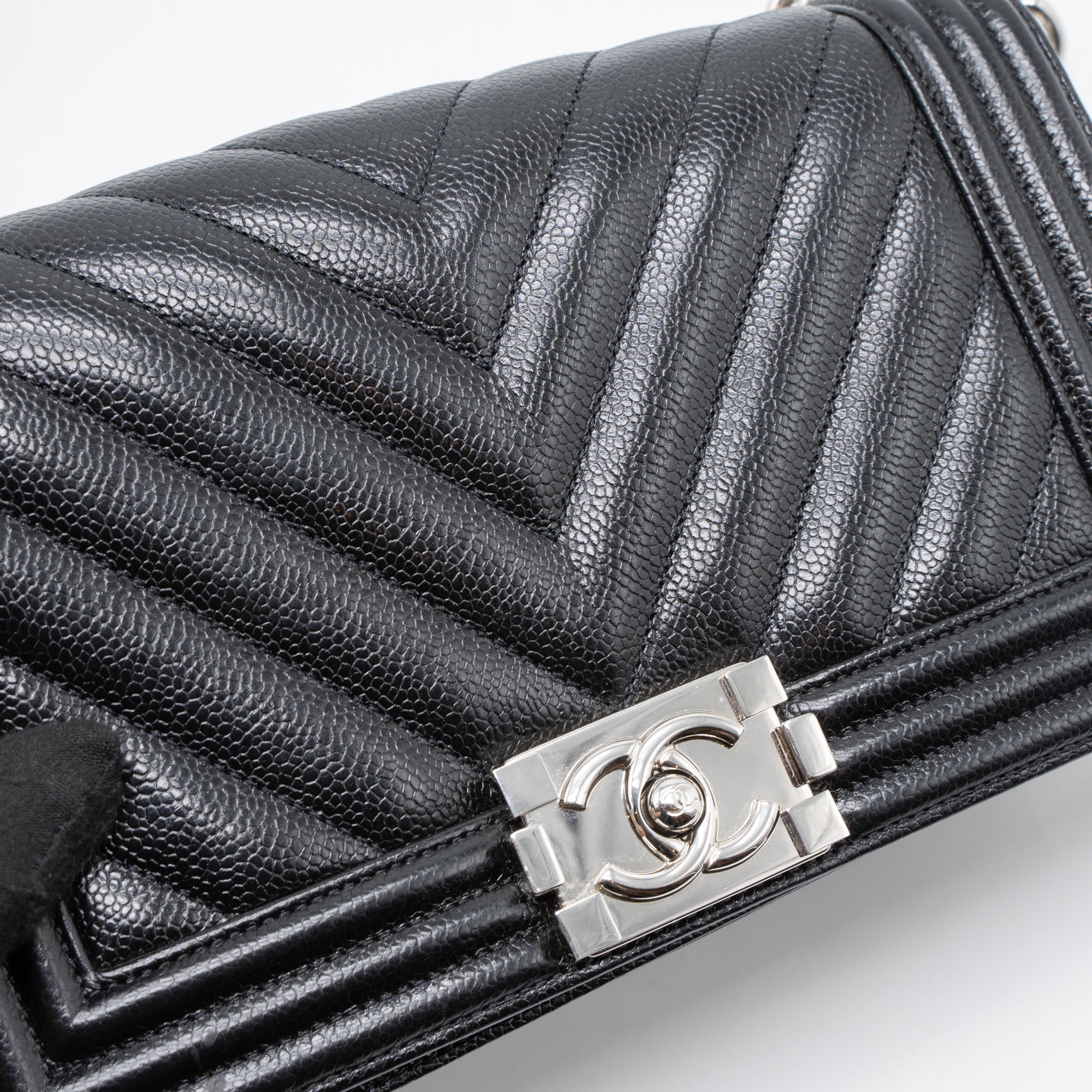 CHANEL MEDIUM BOY BAG CHEVRON CAVIAR BLACK SHW