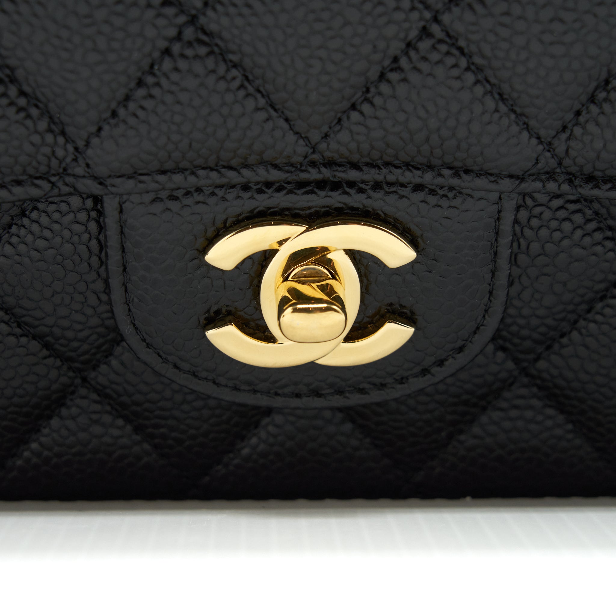 CHANEL MEDIUM CLASSIC FLAP BAG CAVIAR BLACK GHW
