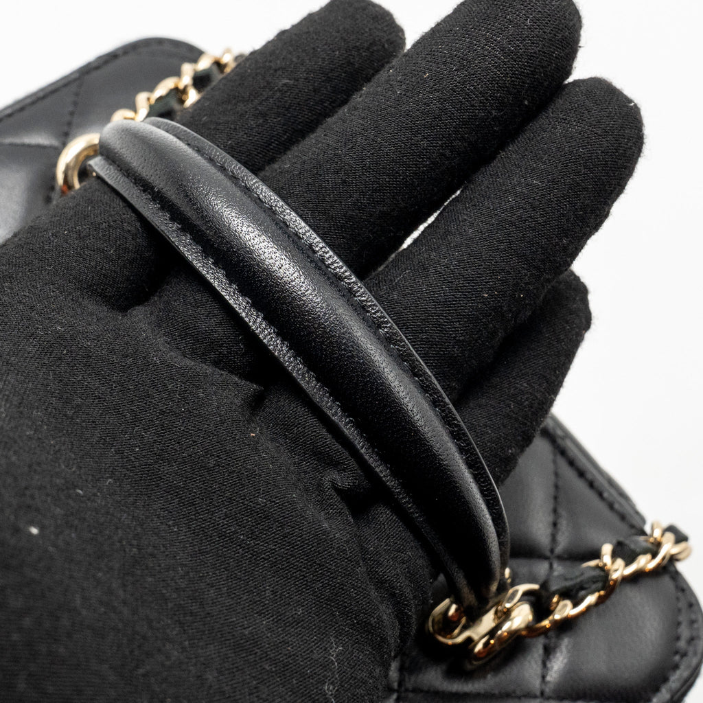 CHANEL TOP HANDLE LONG VANITY CASE LAMBSKIN BLACK LGHW (MICROCHIP)