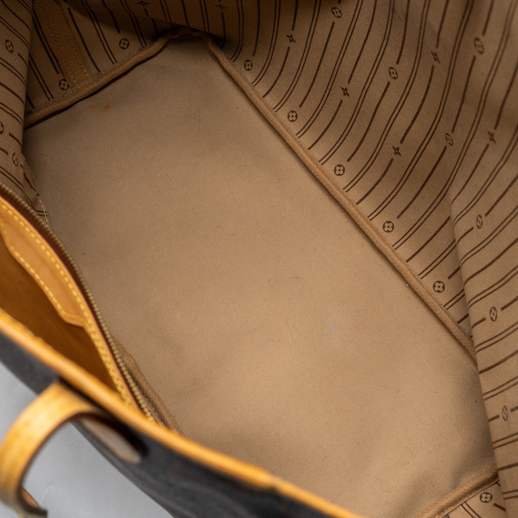 LOUIS VUITTON NEVERFULL GM MONOGRAM CANVAS GHW
