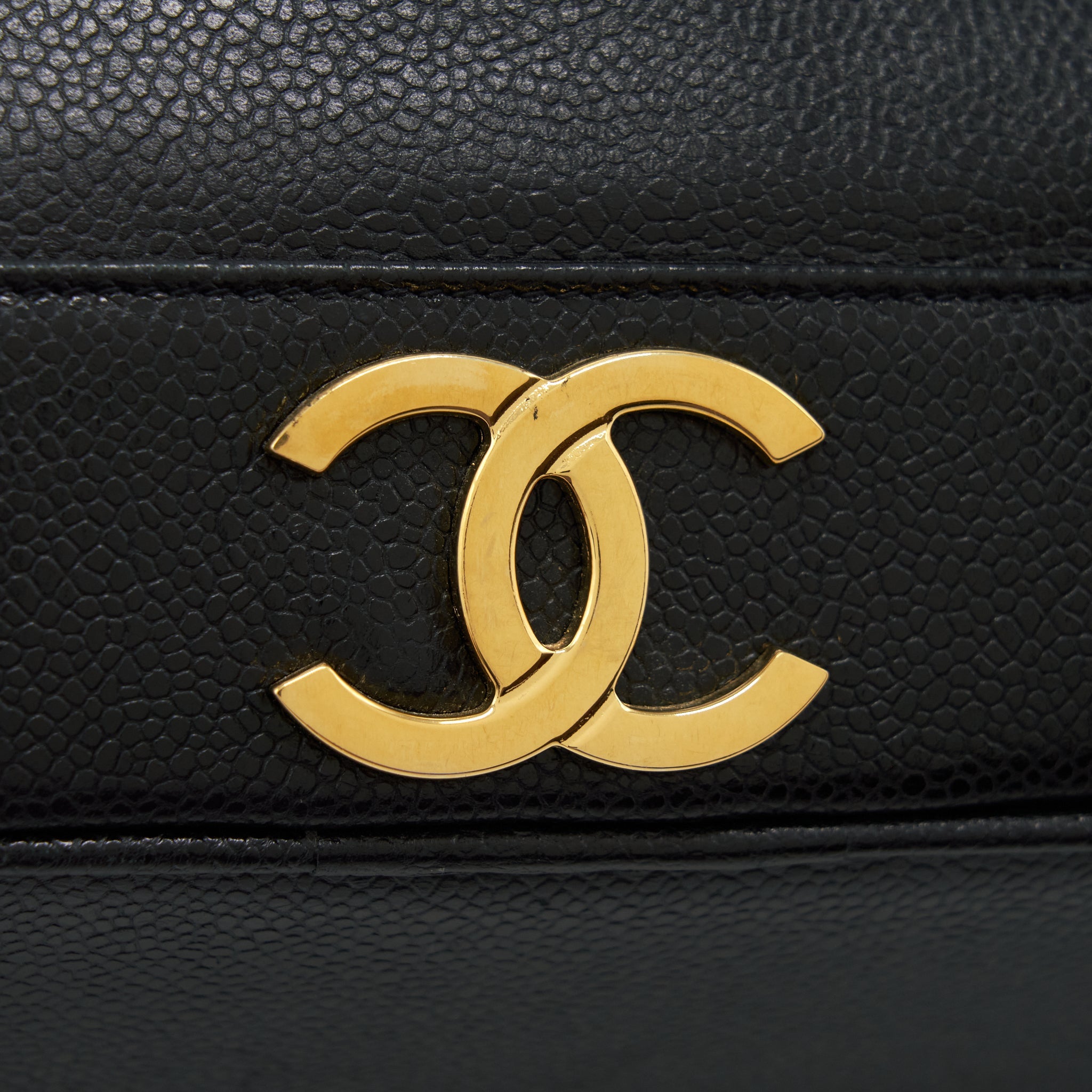 CHANEL VINTAGE BUCKET BAG CAVIAR BLACK GHW