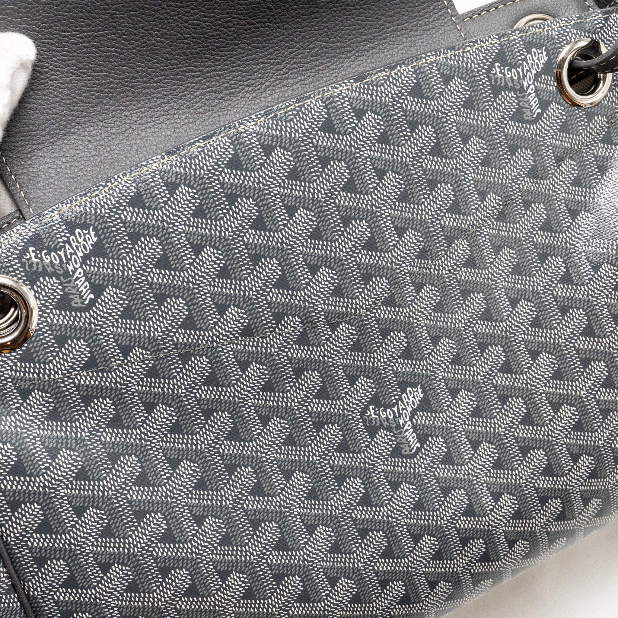 GOYARD ROUETTE SOUPLE PM BAG GOYARDLINE CANVAS / CALFSKIN GREY SHW