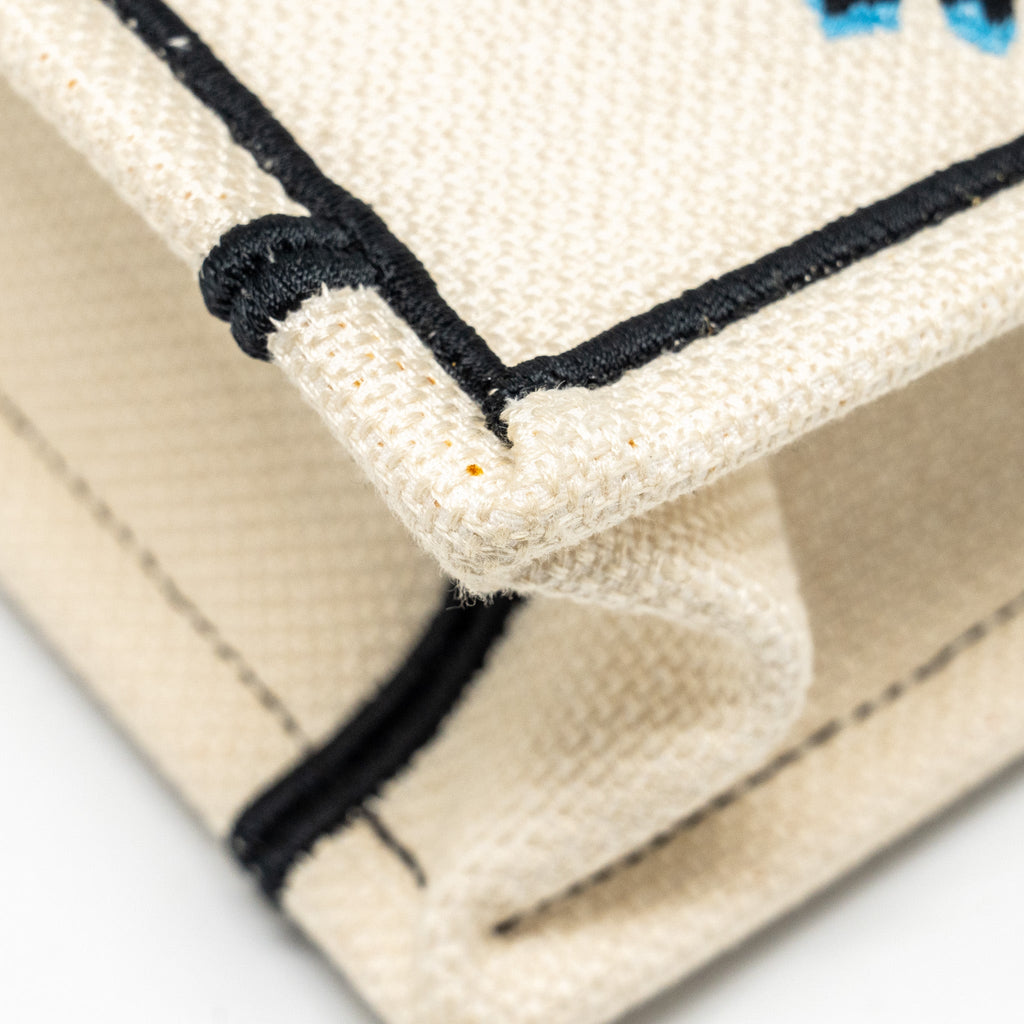 DIOR VERTICAL BOOKTOTE LUCKY STAR EMBROIDERY WHITE/MULTICOLOUR