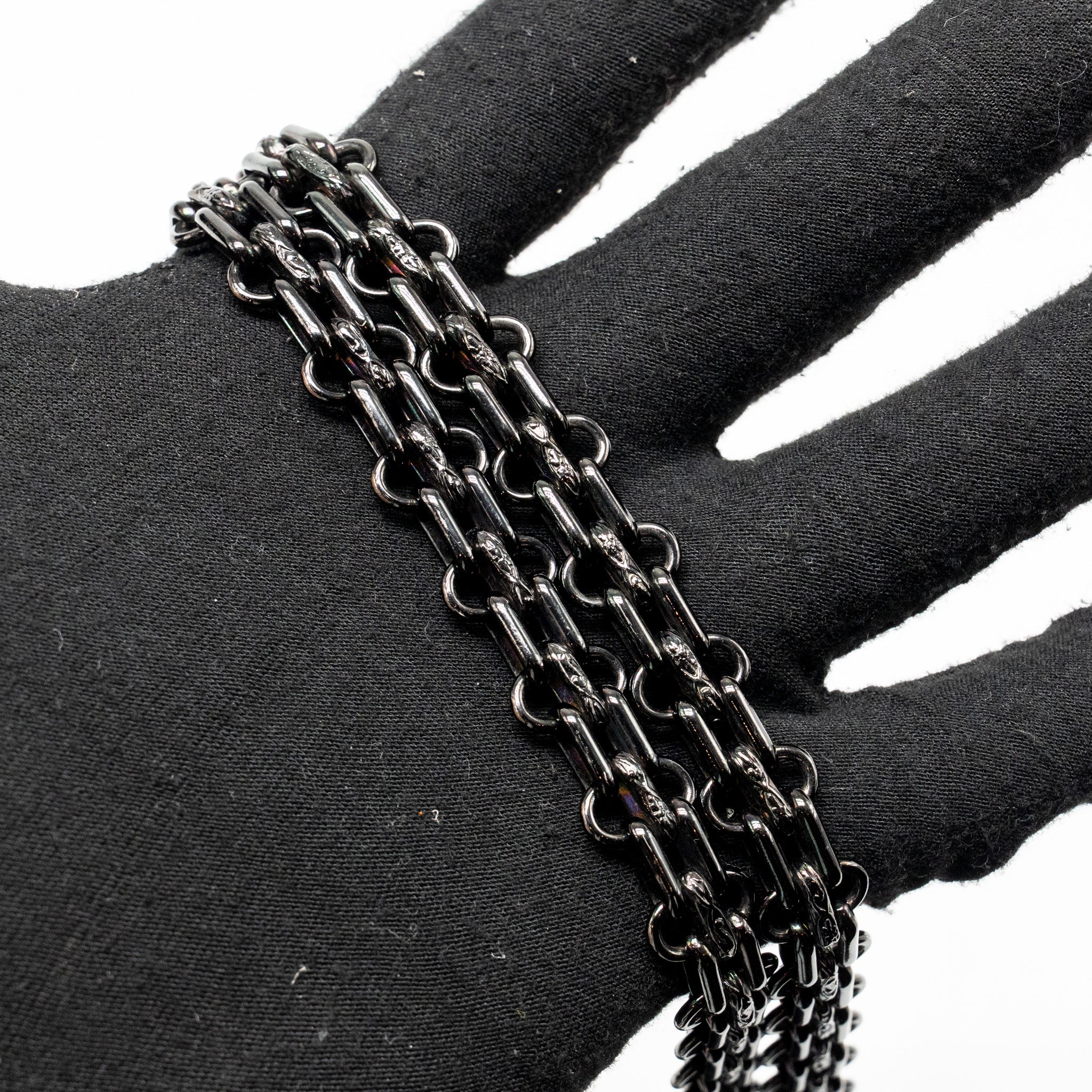 CHANEL MINI 2.55 REISSUE PATENT SO BLACK