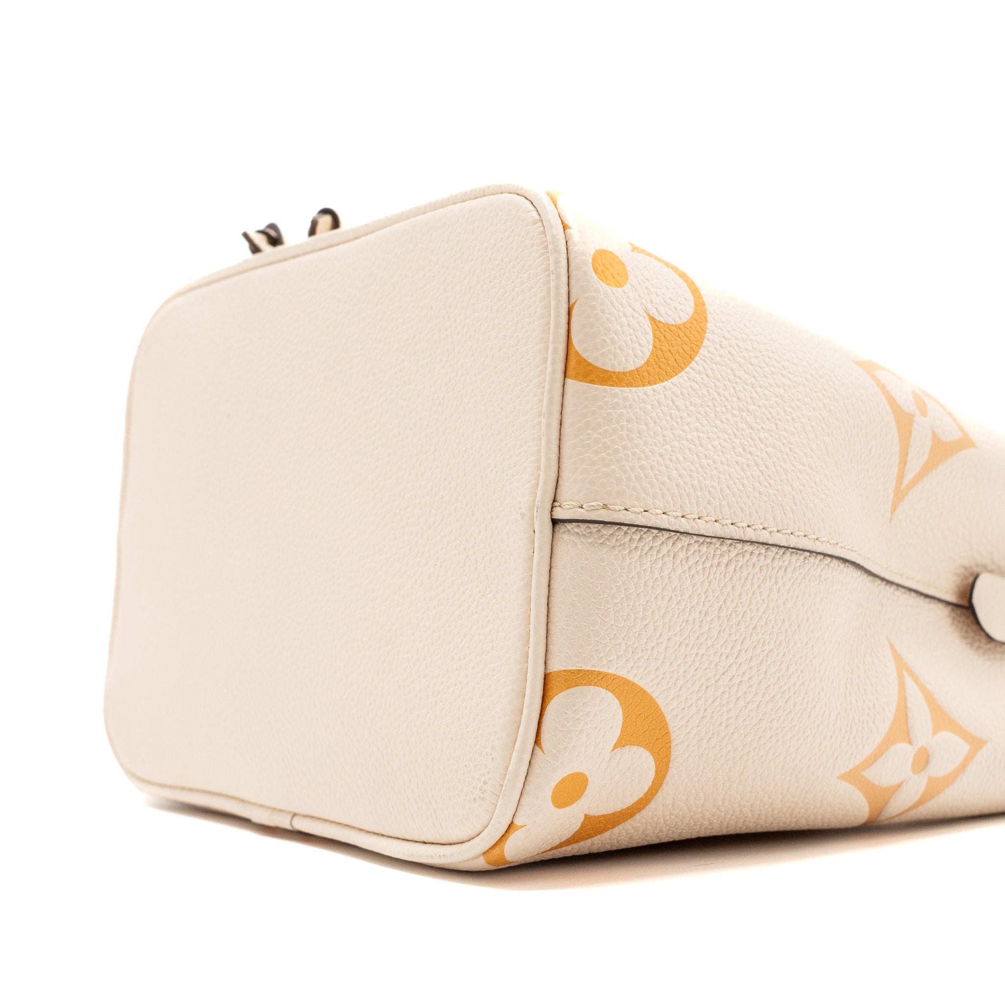 LOUIS VUITTON NEONOE BB EMPREINTE CREAM/ MULTICOLOUR GHW