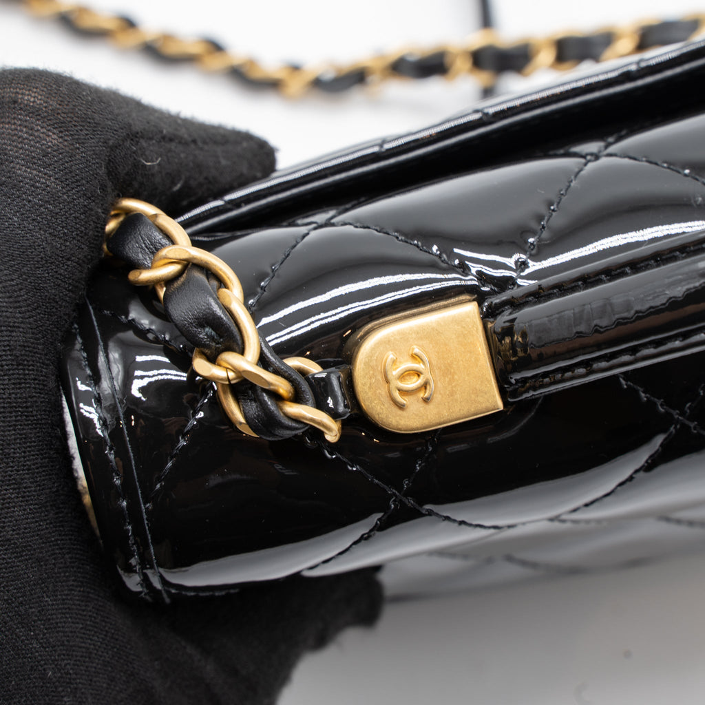 CHANEL 22K TOP HANDLE MESSENGER BAG PATENT LEATHER BLACK BRUSHED GHW (MICROCHIP)