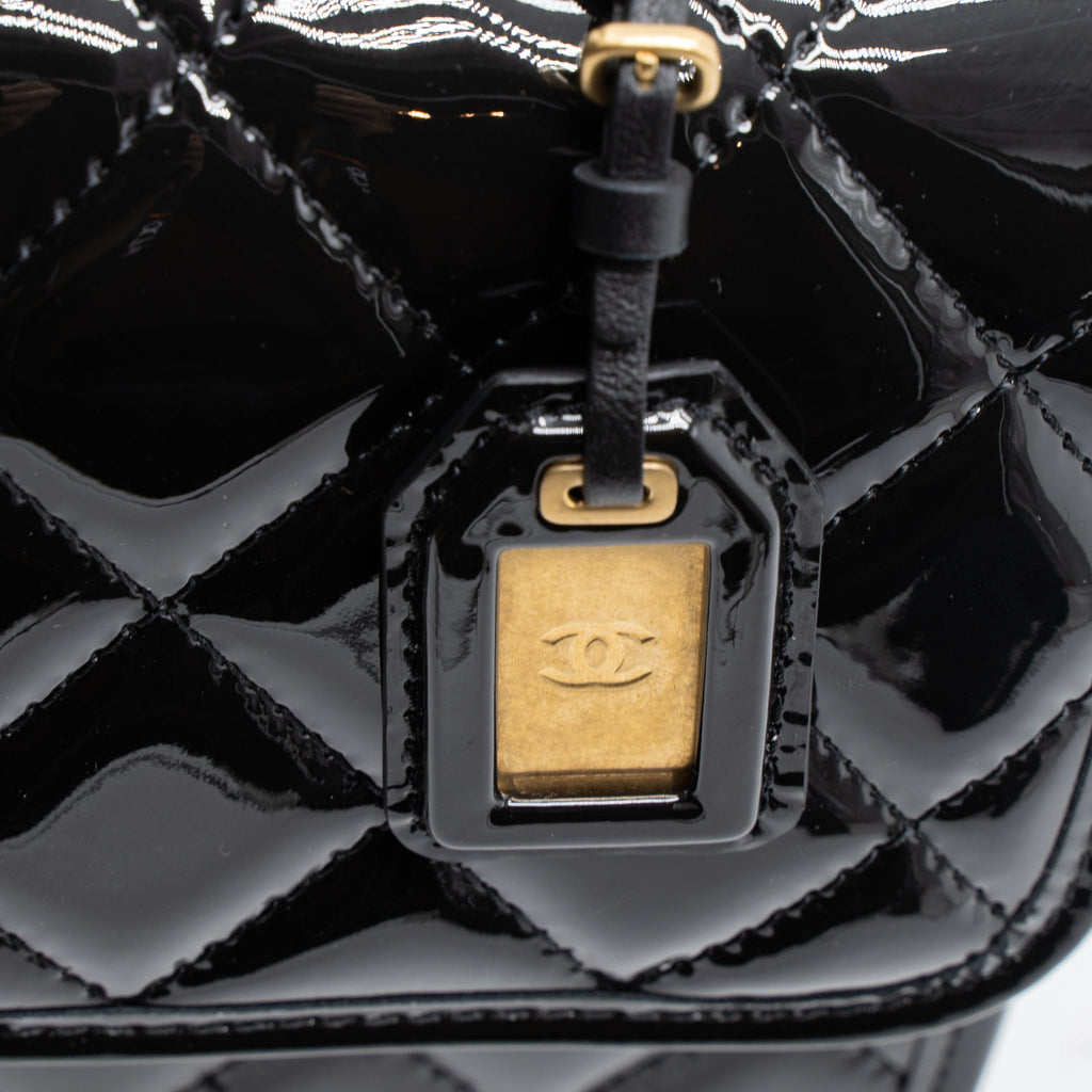 CHANEL 22K TOP HANDLE MESSENGER BAG PATENT LEATHER BLACK BRUSHED GHW (MICROCHIP)