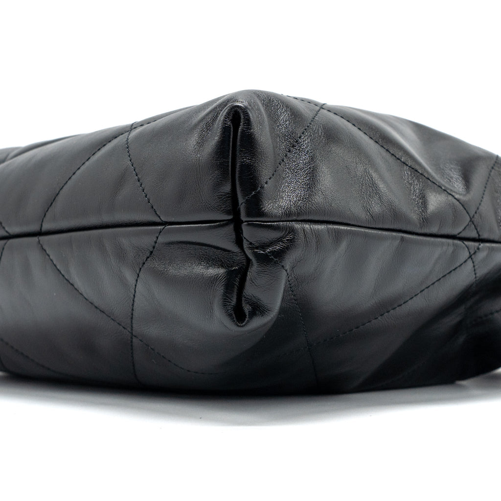 CHANEL MEDIUM 22 BAG SHINY CALFSKIN BLACK GHW (MICROCHIP)
