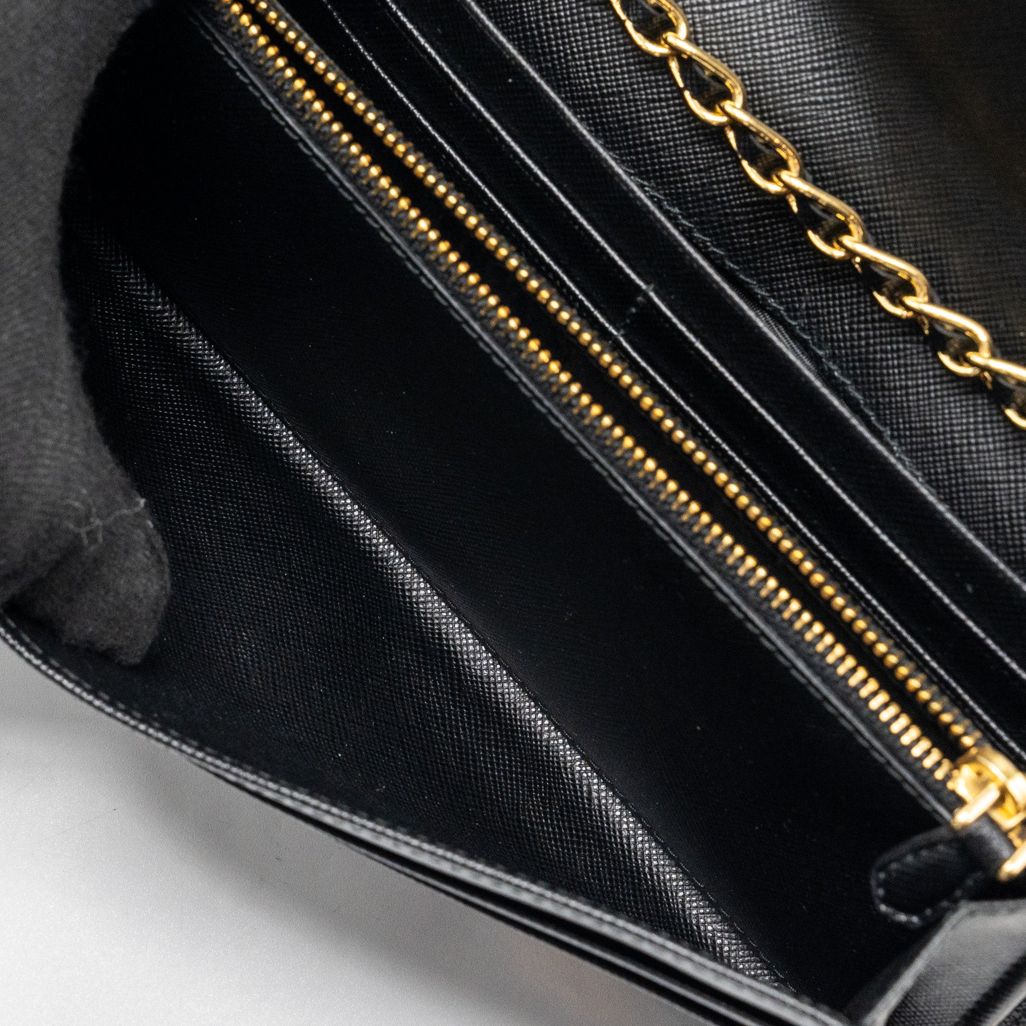 PRADA LONG WALLET WITH CHAIN SAFFIANO BLACK GHW