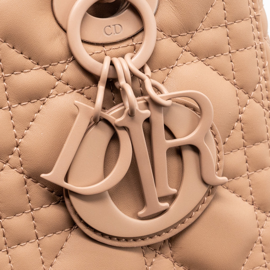 DIOR MEDIUM LADY DIOR CANNAGE CALFSKIN BLUSH ULTRAMATTE