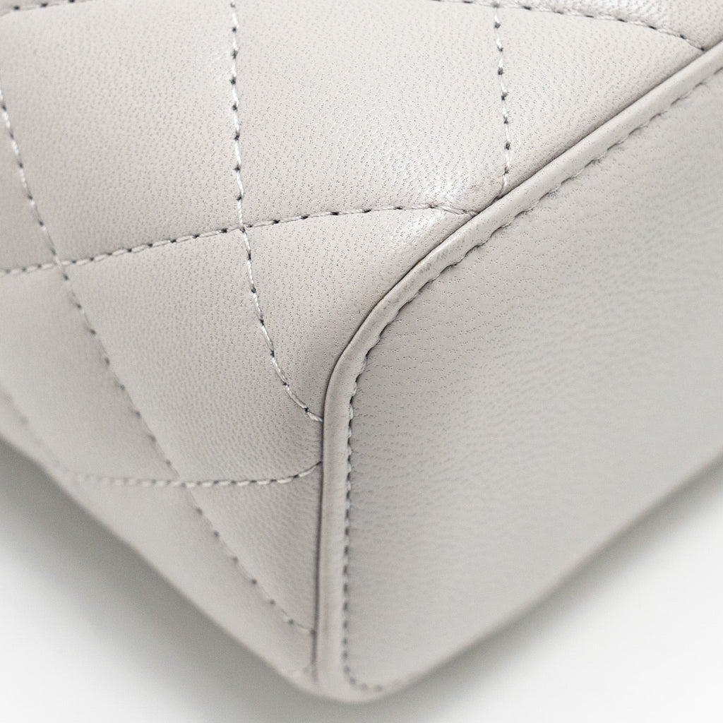 CHANEL TOP HANDLE MINI VANITY CASE LAMBSKIN LIGHT GREY GHW